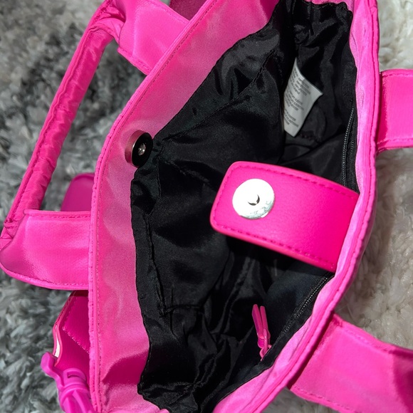 Steve Madden Hot Pink Nylon Crossbody Handbag Purse - Picture 2 of 6